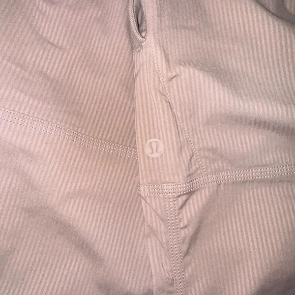 lululemon athletica Women’s Dance Pants [size 8] MINT condition - Picture 7 of 7